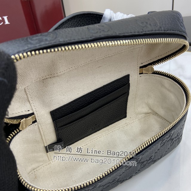 Gucci專櫃古馳最新款Emblem系列超迷你手袋化妝包 jh2063型號：815949
